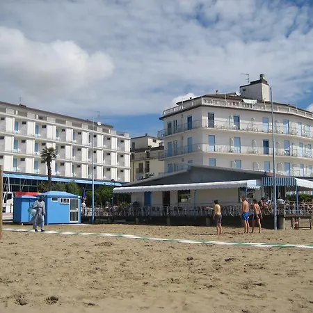 Playa E Mare Nostrum 卡奥莱